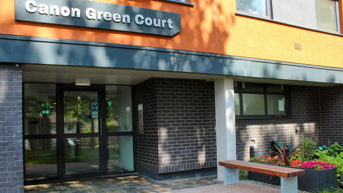 Canon Green Court