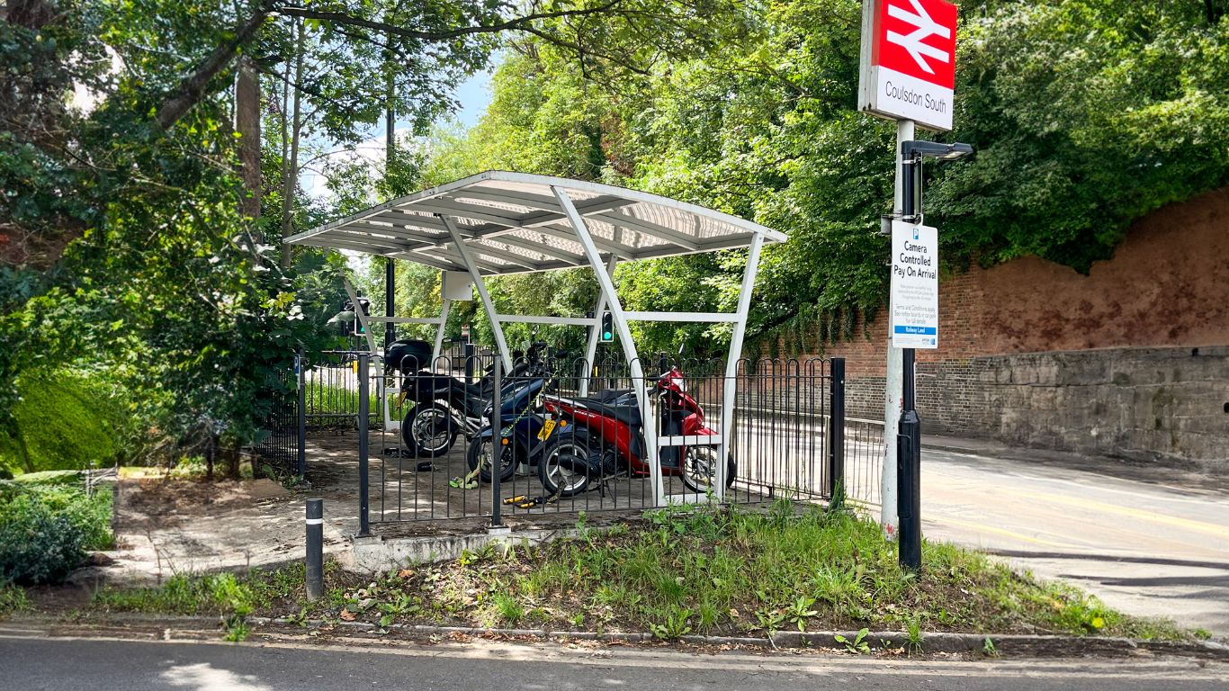 Coulsdon South Railway Station